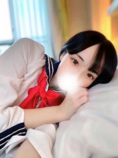 雫せいら (Shizuku Seira)