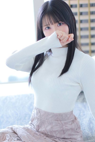 新人・紗良(さら) (Sara)