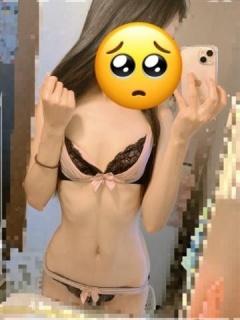 葉月ゆら