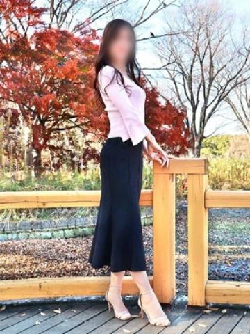 瞳 (Hitomi)