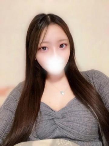 渚りろ