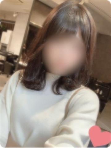 神楽世那 (Sena)