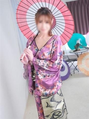 秋本ちさと