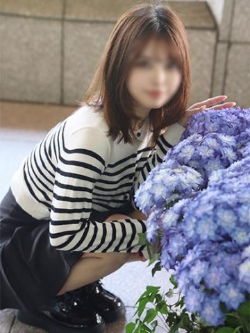 Nagarekawa Chika