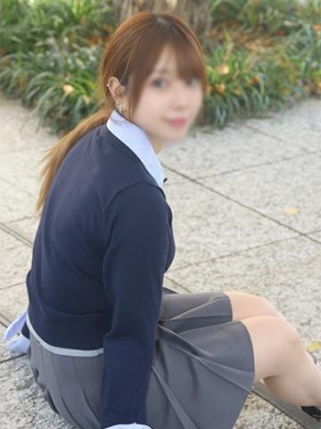 山下ゆあ