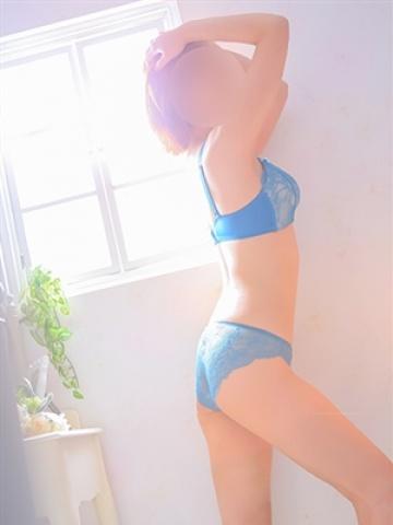 峰岸さとこ