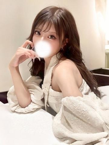 月野れいら